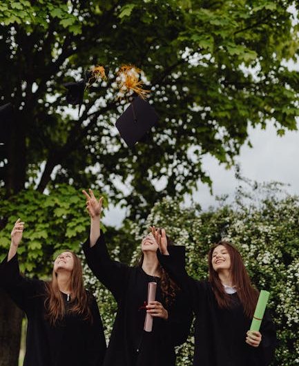 Купить диплом логиста в Каменногорске