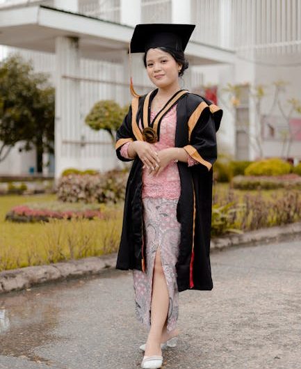 Купить диплом в Москве по доступной цене